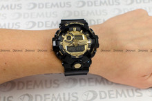 Zegarek Męski G-SHOCK NO COMPLY BLACK AND GOLD GA-710GB 1AER